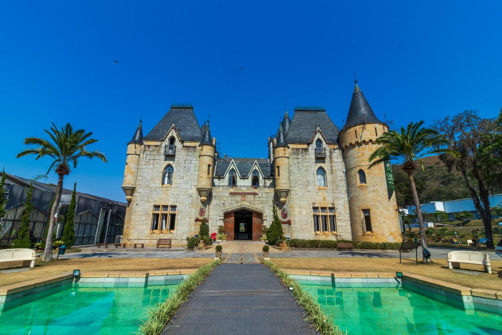 Castelo De Itaipava - Hotel, Eventos E Gastronomia Экстерьер фото